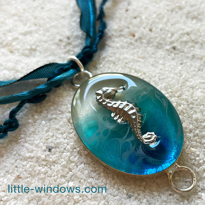 How To Make An Easy Glass Dome Necklace - Nunn Design